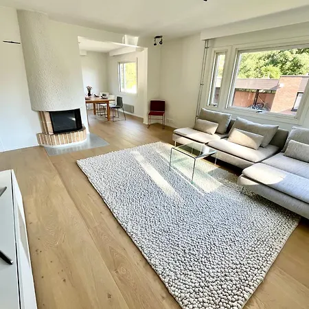 Huvilat The 50s House With A Modern Twist, By Metro, 3 Cars Parking